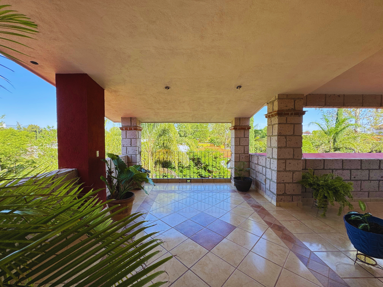 CASA EMILIA | LOMAS DE COMANJILLA