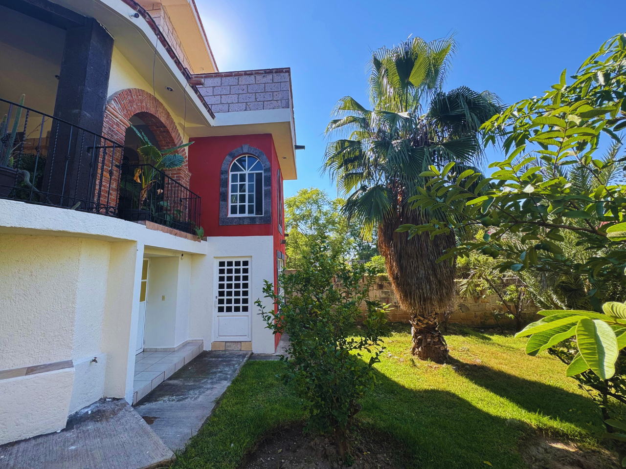 CASA EMILIA | LOMAS DE COMANJILLA